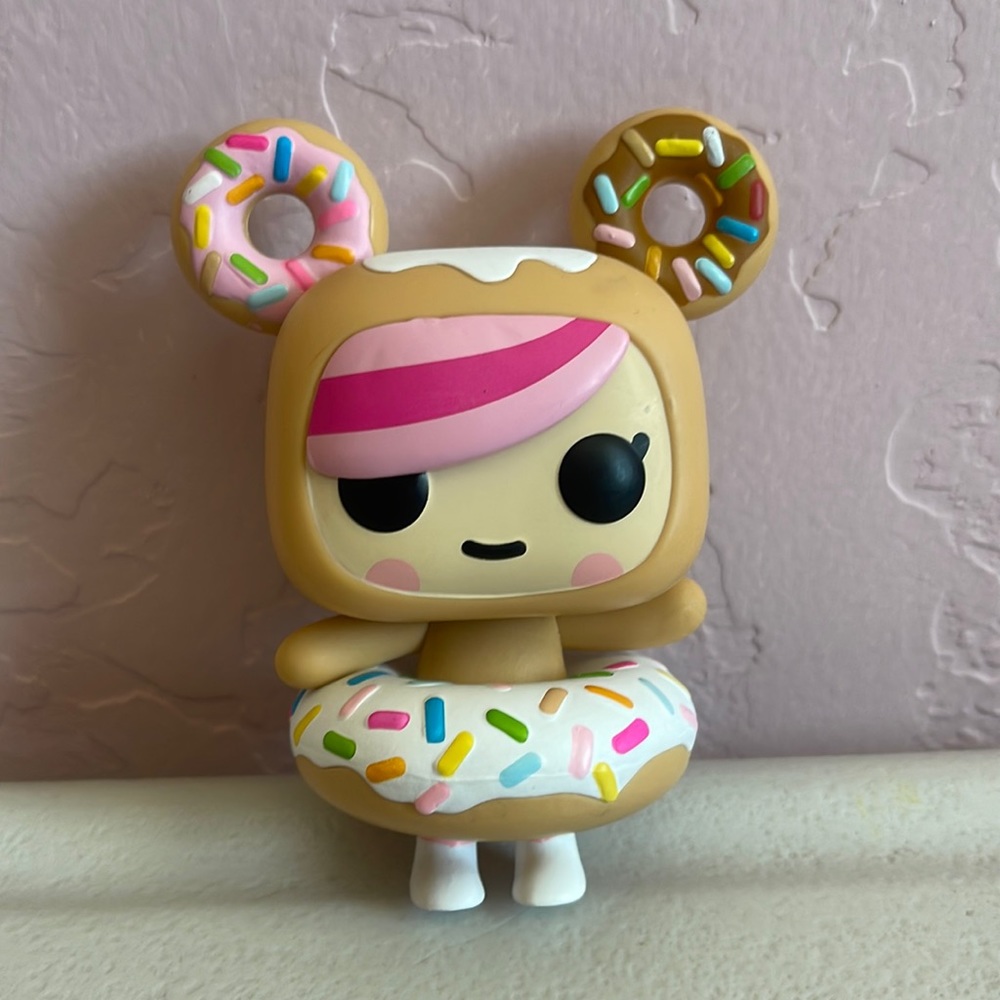Super cute Funko pop dountella!